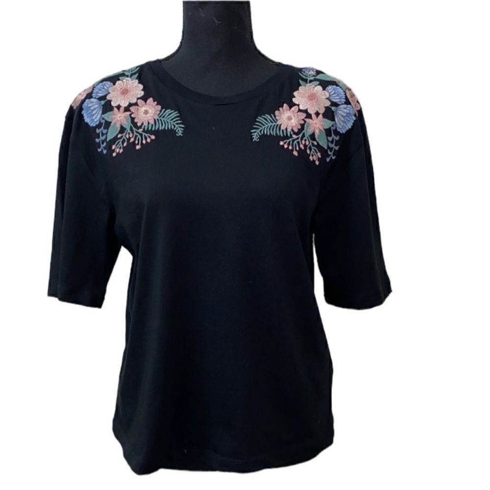 H&M Black Top(Size Small)